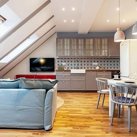 Attic Apartment On Waterfront / View / Netflix Prague Luaran gambar