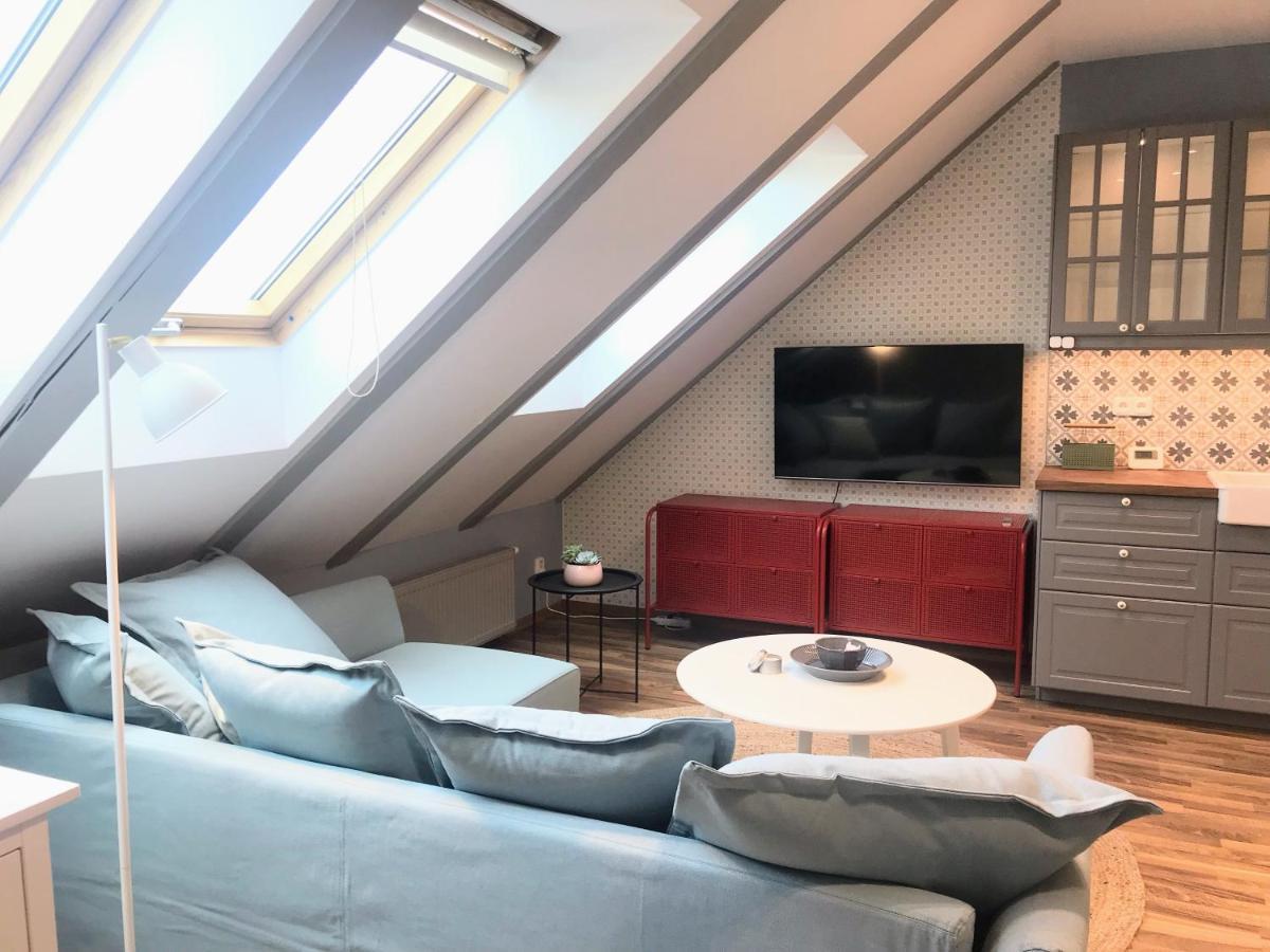 Attic Apartment On Waterfront / View / Netflix Prague Luaran gambar