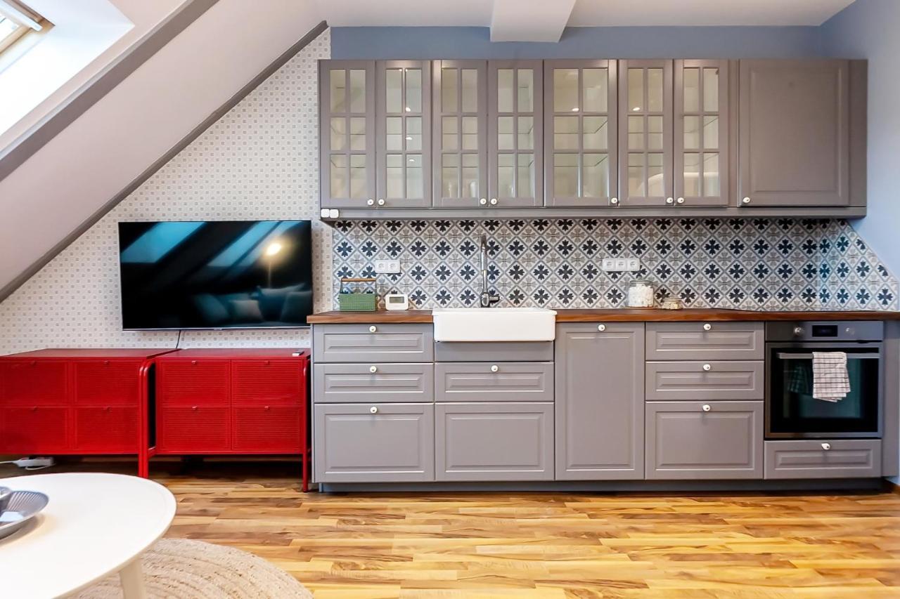 Attic Apartment On Waterfront / View / Netflix Prague Luaran gambar