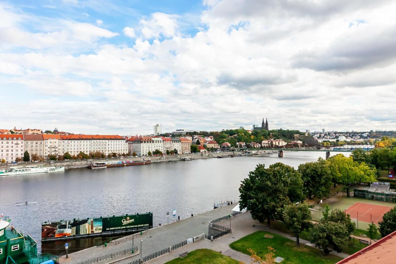Attic Apartment On Waterfront / View / Netflix Prague Luaran gambar