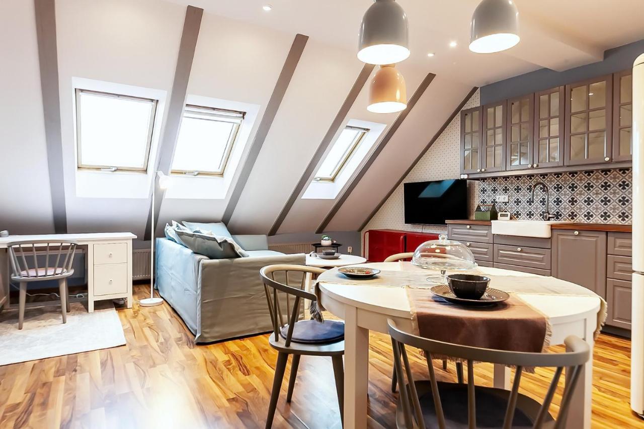 Attic Apartment On Waterfront / View / Netflix Prague Luaran gambar