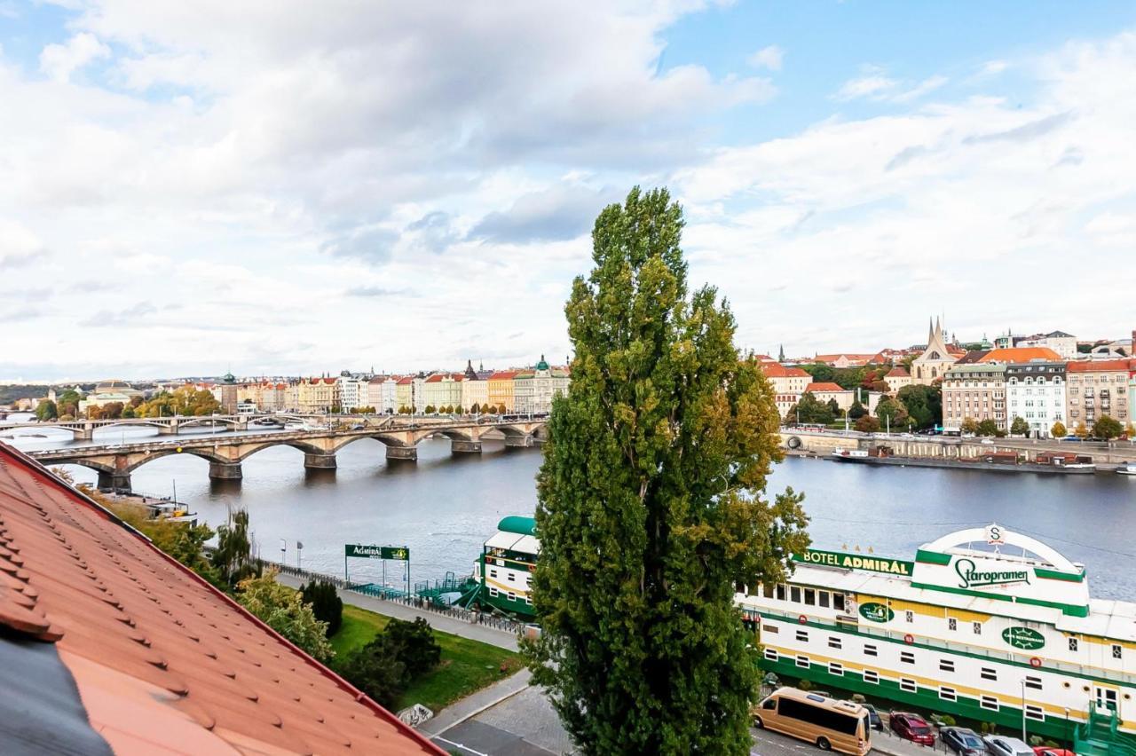 Attic Apartment On Waterfront / View / Netflix Prague Luaran gambar