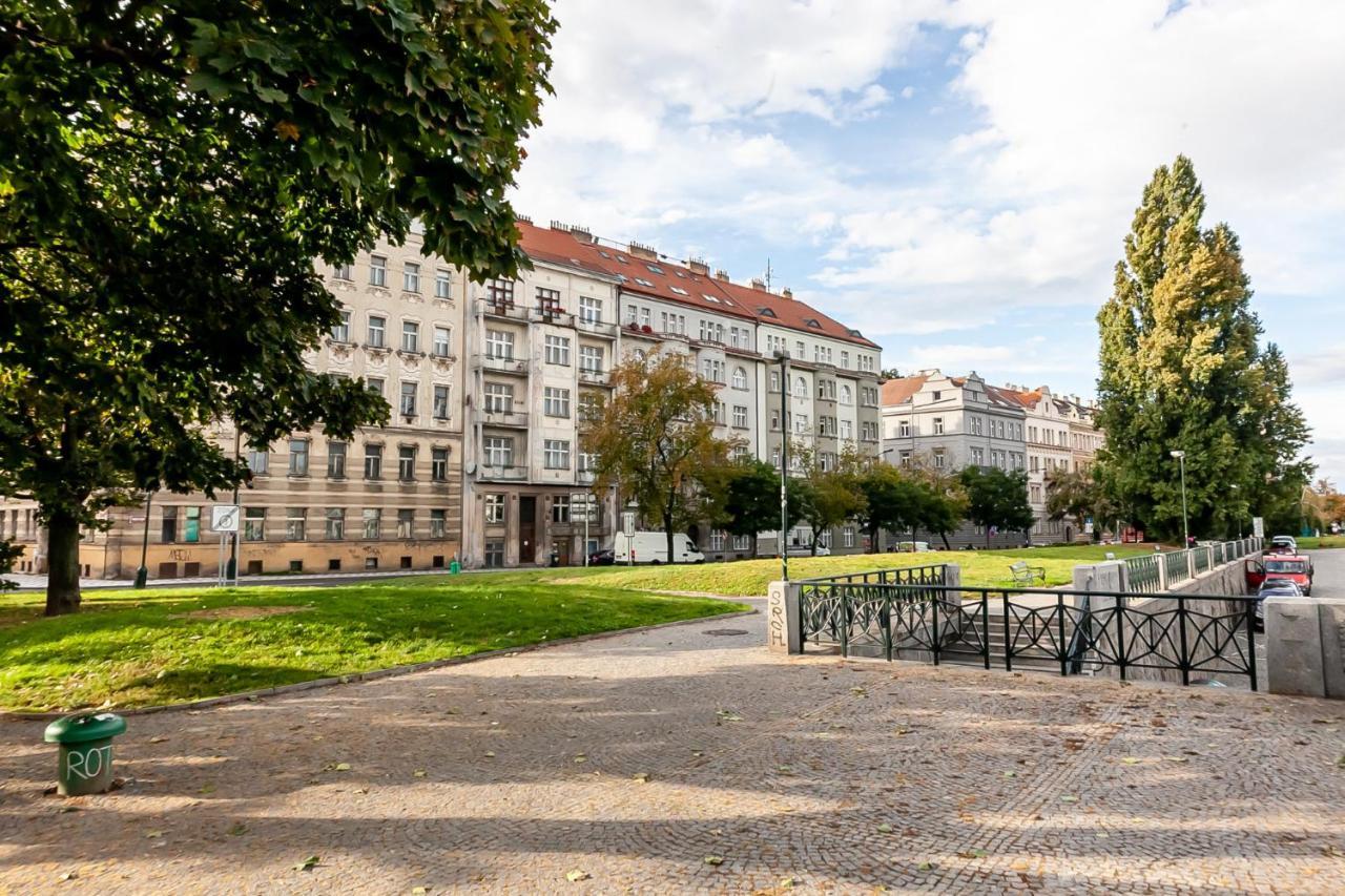 Attic Apartment On Waterfront / View / Netflix Prague Luaran gambar